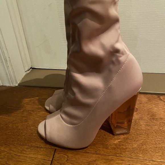 ALDO heel booties - Picture 6 of 6
